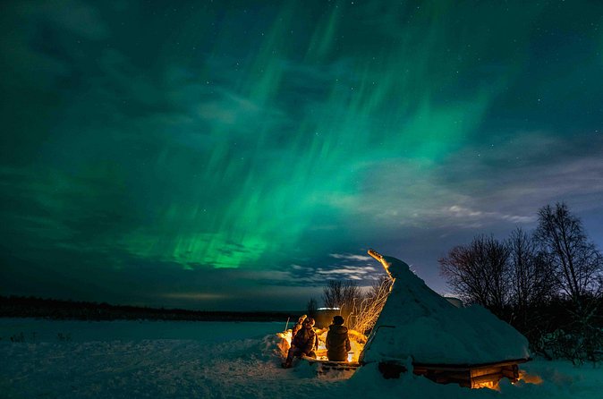 Aurora Borealis Snowshoeing Adventure by Night from Rovaniemi - Nature moments beyond the aurora