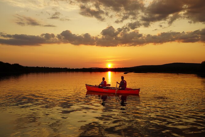 Canoe Tour under the Midnight Sun & Sunset from Rovaniemi - Small group, big support: how the guide experience shows up