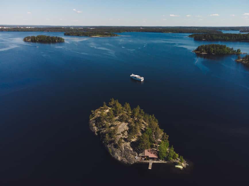 Cruise around Savonlinna archipelago - Cruising for Views: Olavinlinna Castle From the Water