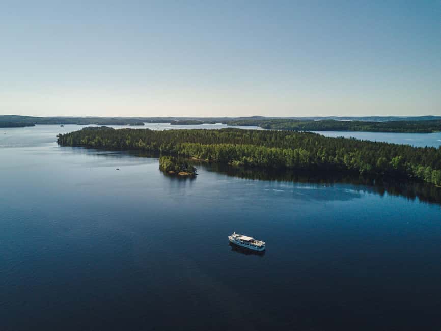 Cruise around Savonlinna archipelago - On m/s Elviira: WiFi, Toilets, and a Café/Bar Option