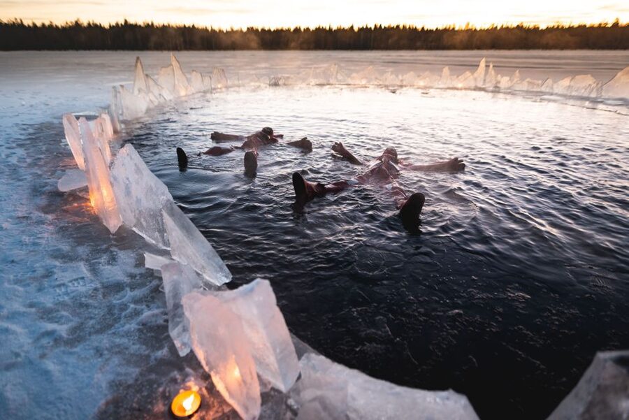 Daytime Ice Floating Rovaniemi, Frozen Lake Experience - The shore break: open fire, cookies, and why it matters