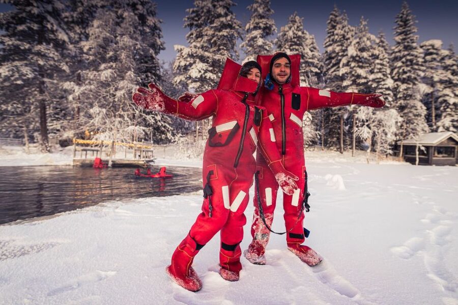 Daytime Ice Floating Rovaniemi, Frozen Lake Experience - Timing in Lapland: when the lake may be fully frozen