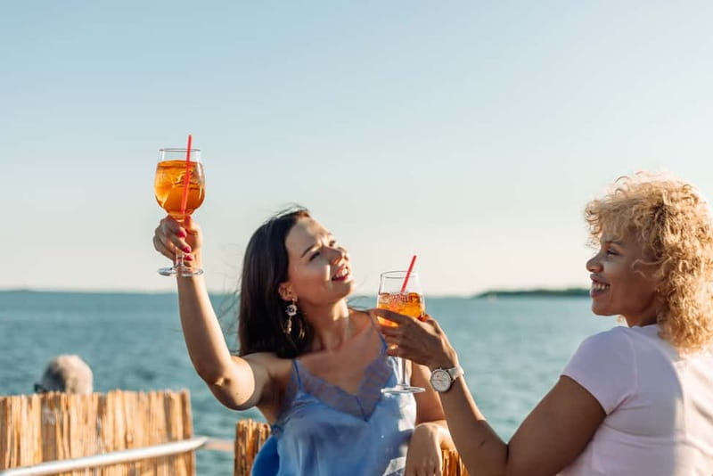 Espoo: Archipelago Terrace Cruise - The terrace cruise vibe: sundeck seating and the café-bar
