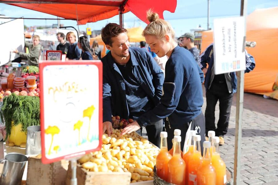 FOOD Tour with Rooftop Bar Visit in Helsinki - Jugend Hall, Market Square, and the city’s food story