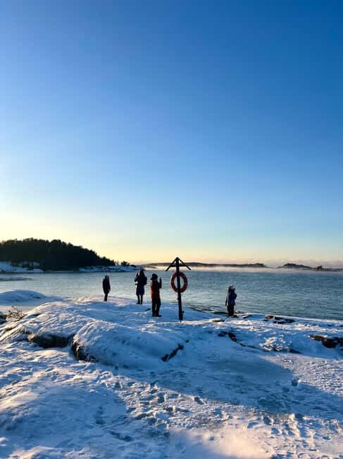 From Helsinki: Archipelago Excursion in Porkkalaniemi - Getting there: Kiasma meet-up and the Taiga Times van