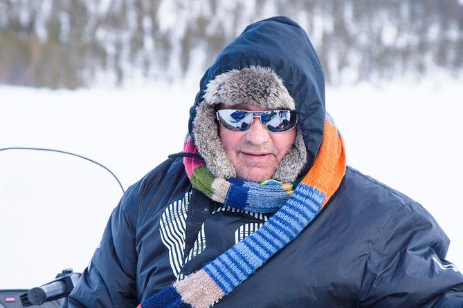 From Ivalo: Ice Fishing Safari to Lake Inari, reindeers & lunch - Meeting reindeers on the island: the gentle ending that sticks