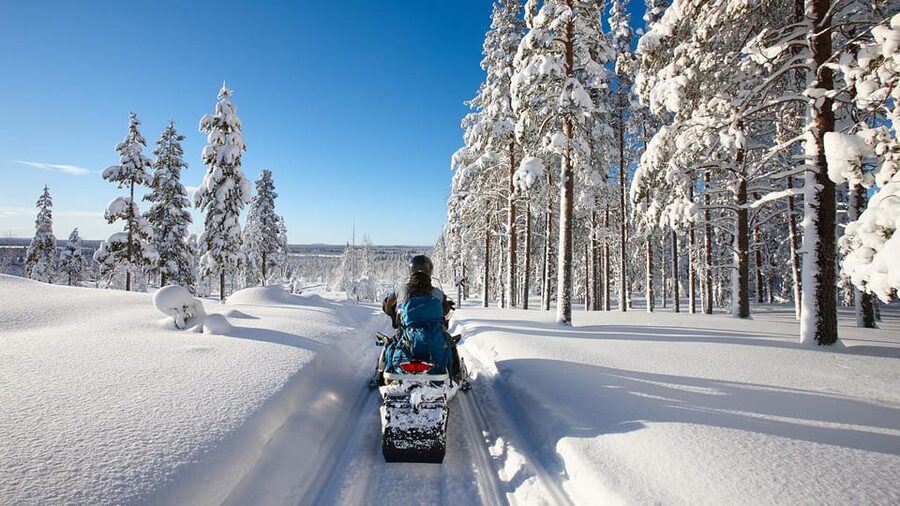 From Rovaniemi: 2-Hour Snowmobile Safari - From Rovaniemi to the Trail: How the Day Starts