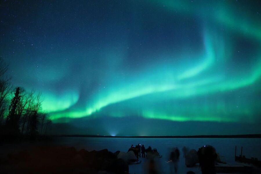 From Rovaniemi: Aurora Borealis Trip in Lapland Lakeside - Pickup, transfers, and what 3 hours really means