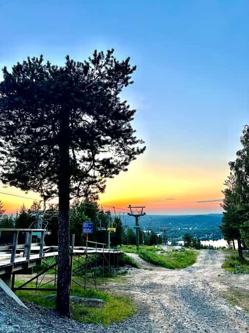 From Rovaniemi: Full-Day Tour to Lapland's Best Attractions - The guides make the difference on a long day