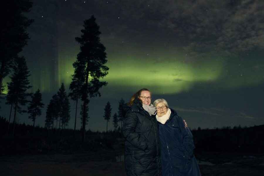 From Rovaniemi: Northern Lights Chase with BBQ and Photos - Should you book it?