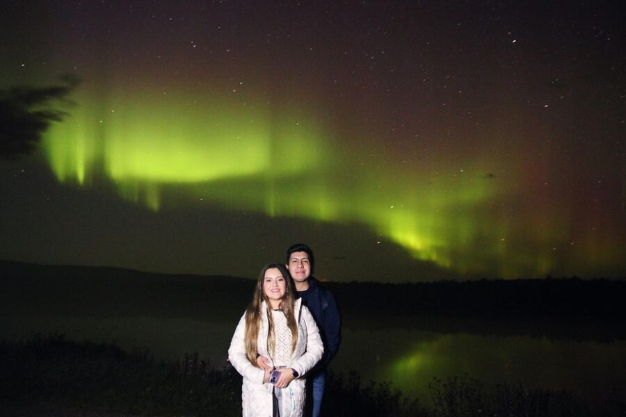From Rovaniemi: Northern Lights Chase with BBQ and Photos - Pickup, the guided photo stop, and how the night flows