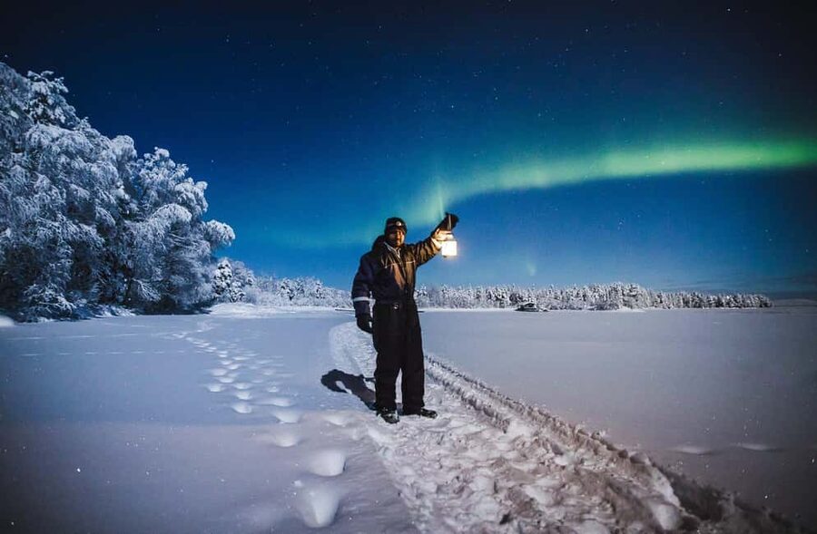 From Rovaniemi: Northern Lights Van Tour with Photos - Food quality, sausage, and gingerbread expectations