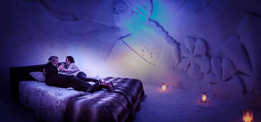 From Rovaniemi: SnowHotel Visit with Ice Restaurant Dinner - From Rovaniemi to the Arctic SnowHotel, without the hassle