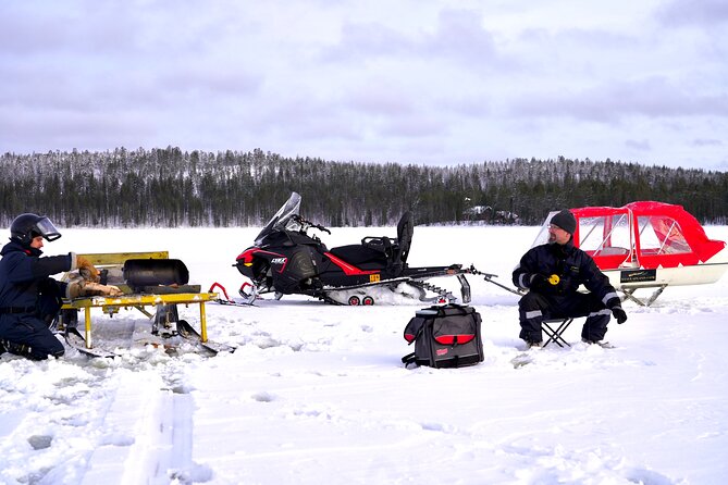 Full Day Activity with Snowmobiles in Rovaniemi - Hot tub views under northern lights, then Finnish sauna in wooden heat