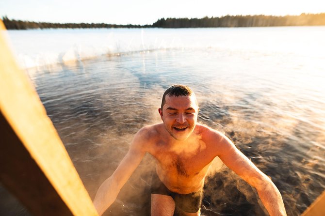 Full Day Lapland Tour, including Lunch and Dinner - Learning Finnish sauna basics, wood fire to lake cooling