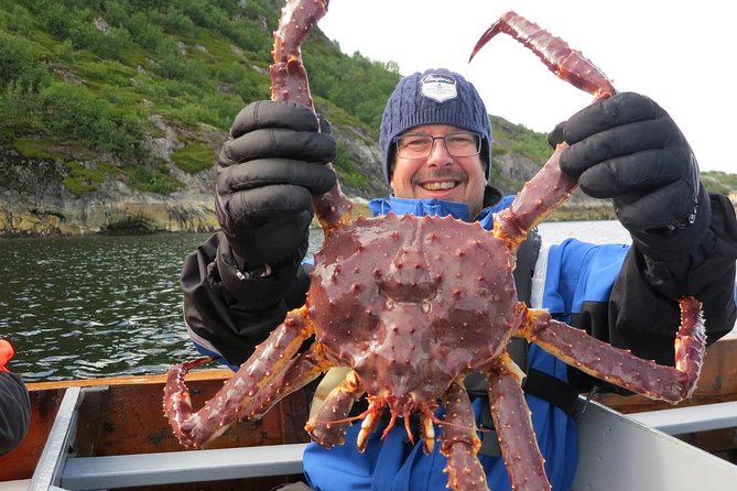 Full-Day Trip: King Crab Safari to Norway from Saariselkä Including Lunch - Northern lights odds on the return drive back to Saariselkä