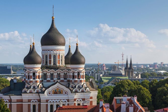 Guided Tallinn Day Tour from Helsinki / Include hotel transfers - Tallinn Old Town in 3 hours: the smart “see it all” walk