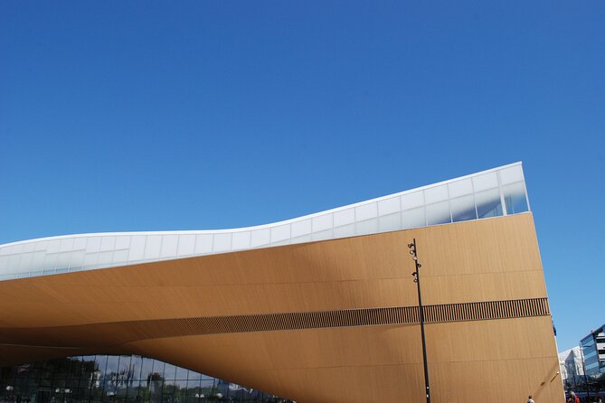 Half-Day Walking Tour around Helsinki with Arto - University, Rail, and Theater: Education, Movement, and Ideas