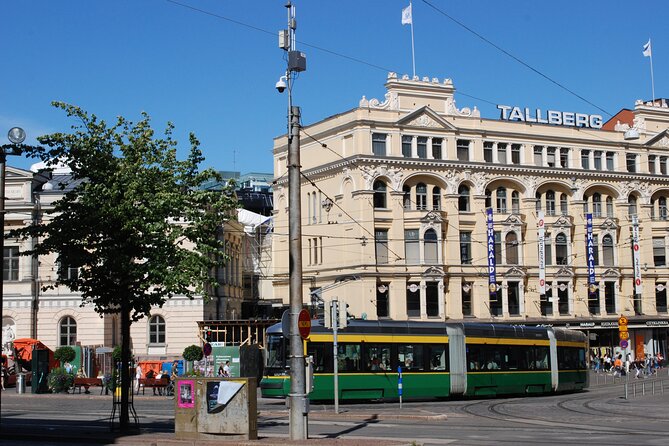 Half-Day Walking Tour around Helsinki with Arto - Art Museums, Mannerheim, and Amos Rex: History Plus Identity