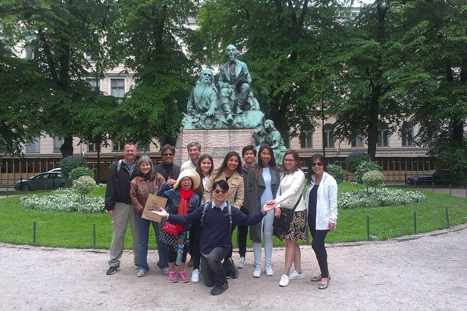 Happy Helsinki Walking Tour - The value in a private Helsinki walking loop