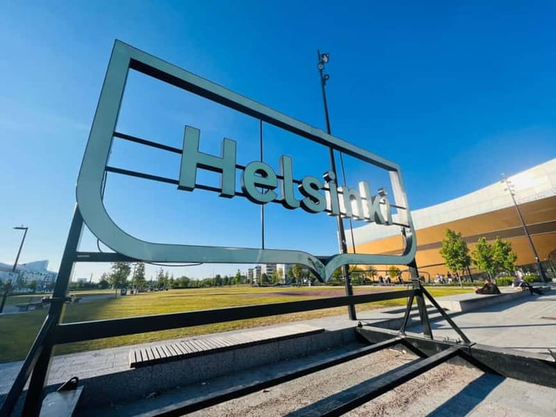 Helsinki 4-Hour Private Tour-Custom Itinerary - Market Square and Esplanadi Park: where the city feels alive