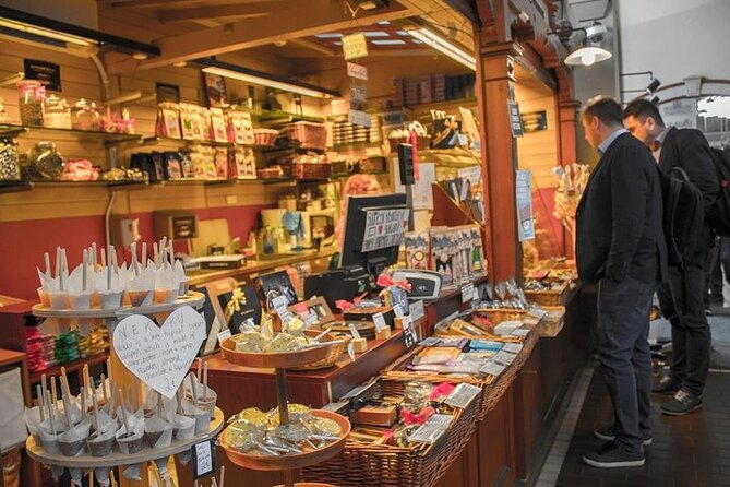 Helsinki Airport Layover Sightseeing Tour - Kauppatori Market and Old Market Hall: Finland You Can Smell