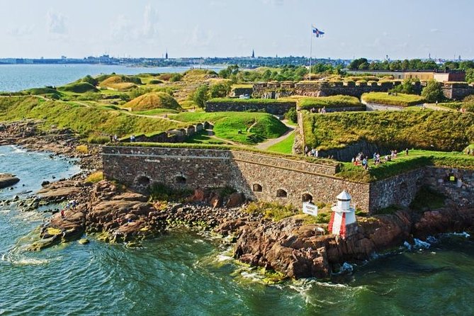 Helsinki and Suomenlinna Sightseeing Tour - Key stops you actually get something from