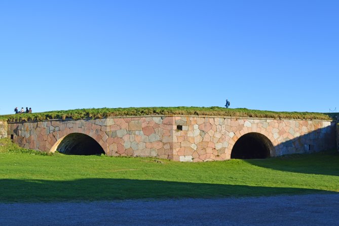Helsinki and Suomenlinna Sightseeing Tour - Getting your bearings from Olympic Stadium to the coast