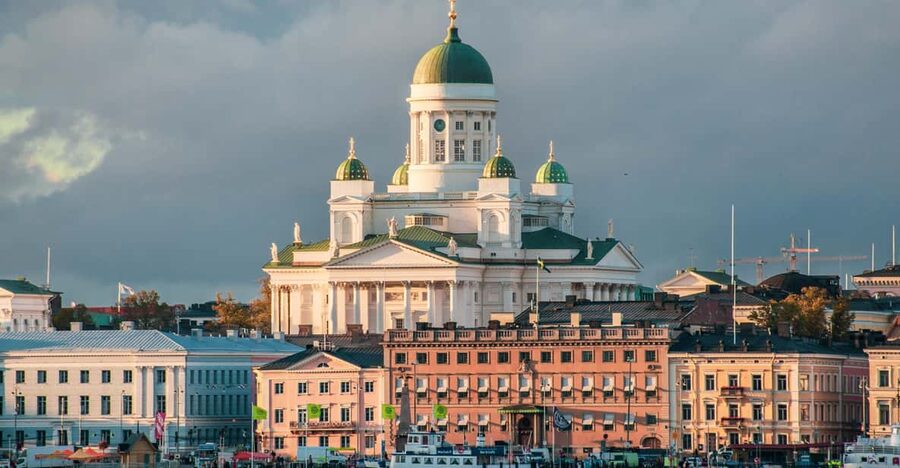 Helsinki: Architectural Highlights Guided Walking Tour - Stop-by-Stop: the 3 hours that connect styles and ideas