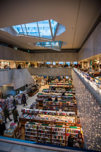 Helsinki: Architecture Walking Tour with Expert - Central Railway Station: functional design and national momentum