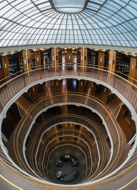 Helsinki: Architecture Walking Tour with Expert - Start at Aleksanterinkatu and Kluuvikatu, then let the city’s core pull you along