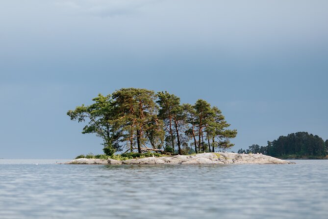 Helsinki by Kayak - The snack break on a recreational island and why it matters