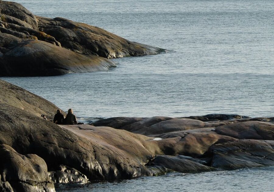 Helsinki: City and Outer Islands Guided RIB Boat Tour - When the driver goes full-throttle, and how that changes the ride