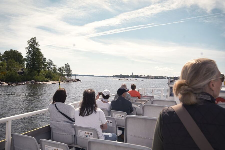 Helsinki: City Highlights 1.5-Hour Archipelago Cruise - On-board comfort: where you’ll watch from inside vs. outside