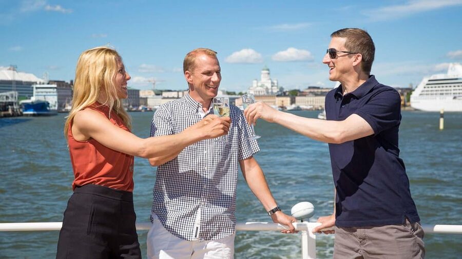 Helsinki Evening Cruise - A 2-hour escape that starts at Kauppatori