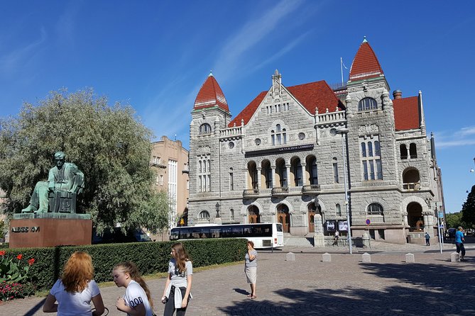 Helsinki Highlights: walking tour with local guide - The guide experience: why Darius is called out so often
