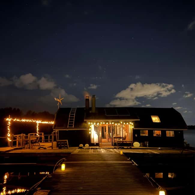 Helsinki: Rustic Traditional Floating Sauna Experience - Key things that make this floating sauna worth it