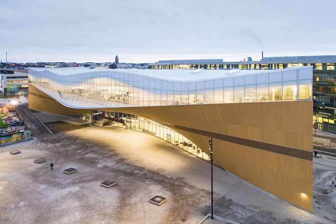 Helsinki Self-Guided Audio Tour - A Central Helsinki Story Route: From Central Station to Senate Square