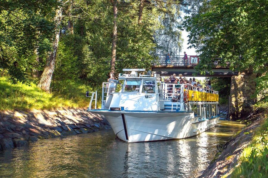 Helsinki: Sightseeing Canal Cruise with Audio Commentary - Itinerary Walkthrough: What Each Pass Feels Like