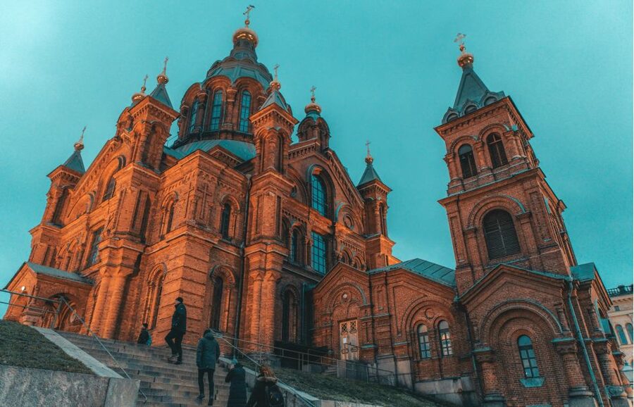 Helsinki: Small-Group Walking Tour with City Planner Guide - Quick hits on this Helsinki city-planner walking tour