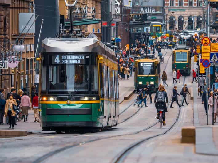 Helsinki: Tram Tour - Senate Square in 15 minutes, a quick orientation you can build on