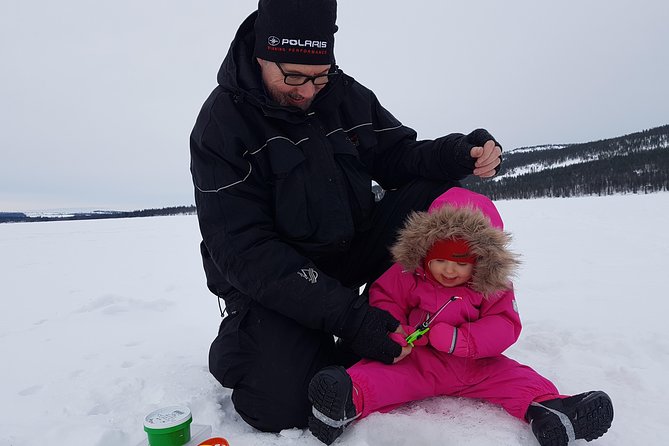 Ice fishing by car with hot beverages at Pyhä-Luosto - Hot Drinks, Small Stools, and the Calm Between Bites