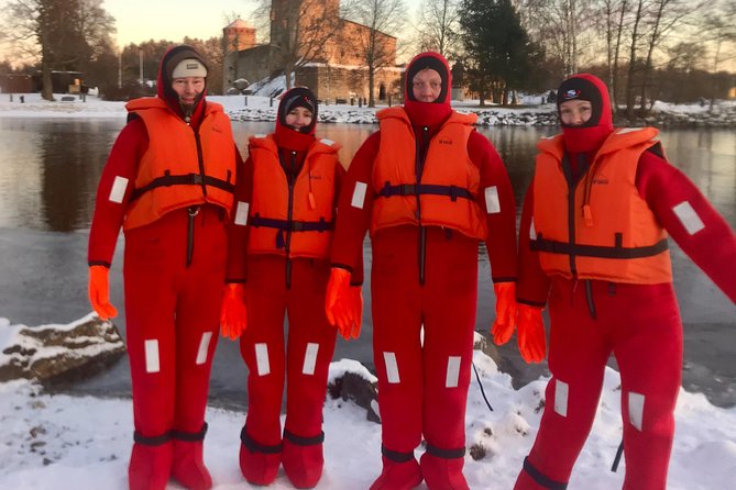 Ice-Floating Experience in Savonlinna - What to Wear (and What Not to Overthink)