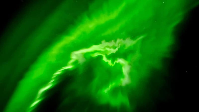 Inari/Ivalo: Aurora Hunting Tour by Car with Warm Drinks - The Guide’s Job: Chase Clarity, Then Let the Sky Do Its Work