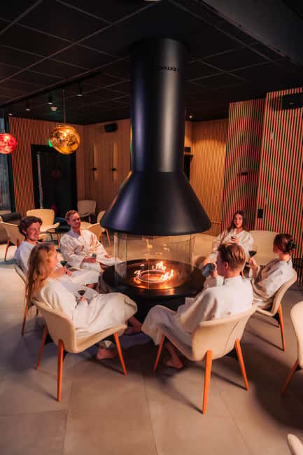 Invisible Arctic Forest Spa: Panorama sauna and hot tubs - Outdoor hot pools: warmth, stars, and the reality of tub temperatures