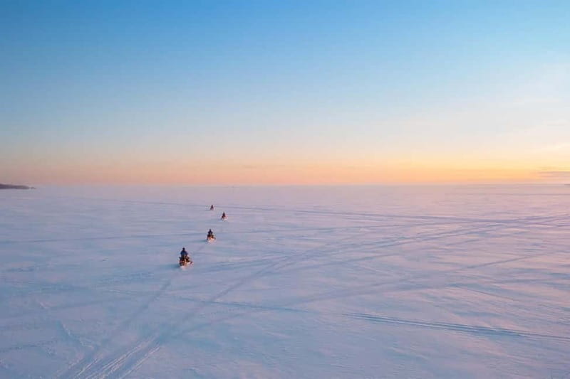 Kemi-Tornio: Sunrise snowmobile safari - Why a sunrise snowmobile ride on the frozen Bothnian Bay is special