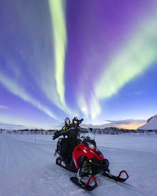 Kilpisjärvi: Northern Lights Snowmobile Tour with Photos - Your Guide and the Photo Plan: Why It Changes Everything