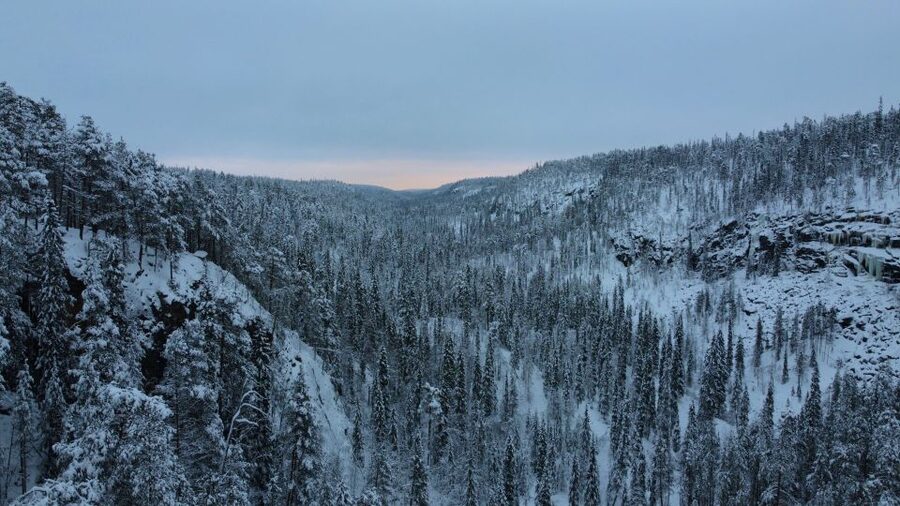 Korouoma: Frozen Waterfall Hiking Tour - Rovaniemi pickup and the winter-van ride to the canyon