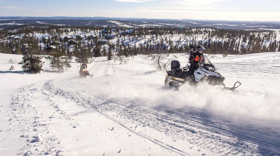 Levi: 4 Hour Snowmobile Safari to the Fells in Levi - Speed, safety, and why your guide’s style shapes the day