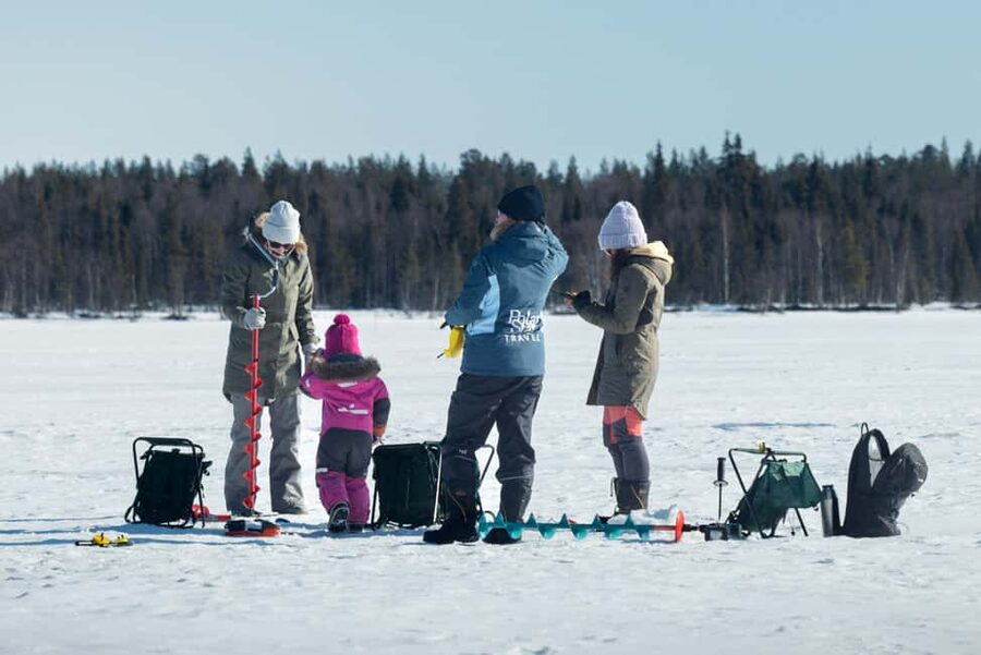 Levi: Arctic Ice-Fishing Experience - The Campfire Break: Hot Drinks, Snacks, and Real Comfort